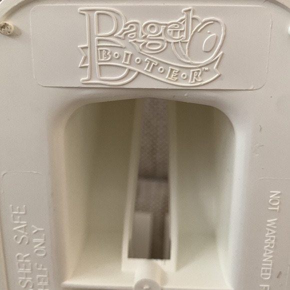 The Original Bagel Guillotine Universal Slicer - Picture 13 of 16